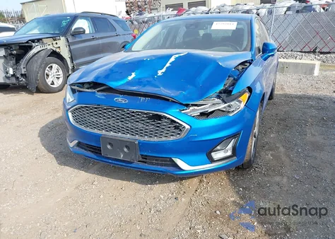2020 Ford Fusion Hybrid Titanium из США, поврежденный, VIN 3FA6P0RU5LR132676